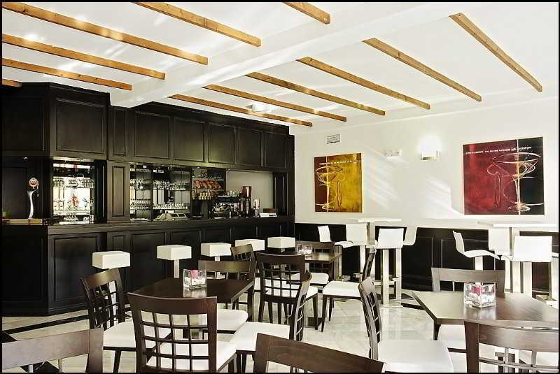 阿坎提拉朵套房酒店 坎佩略 餐厅 照片
